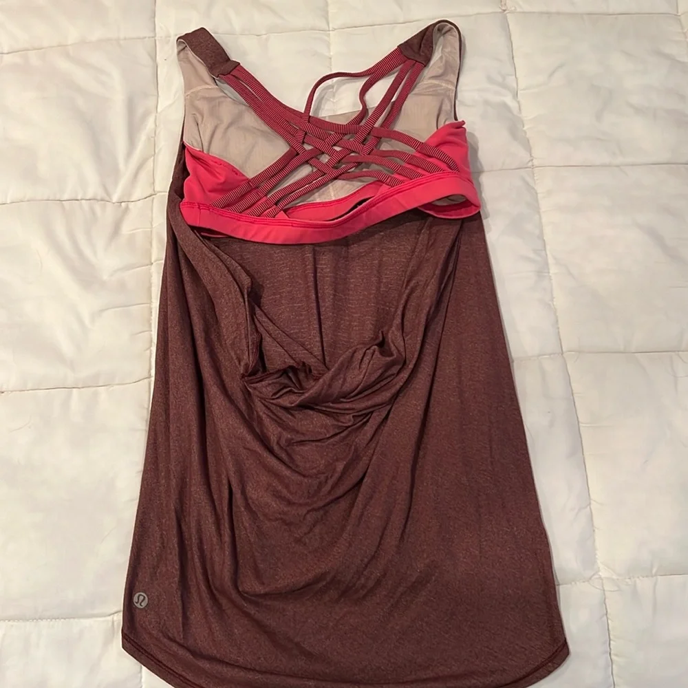 Lululemon tank size 6 excellent condition - Picture 3 of 6